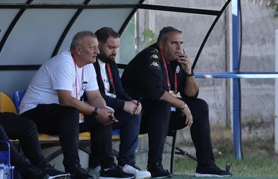 Decizie de neînțeles în România: echipa este pe primul loc, dar antrenorul a fost demis