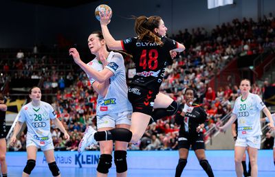 Dmitrieva și Faluvegi au semnat cu CSM București