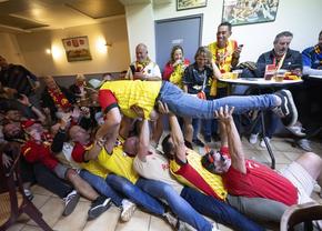 Miracolul de pe stadionul în care încape tot orașul minier » Are buget de 14 ori mai mic ca al lui PSG!
