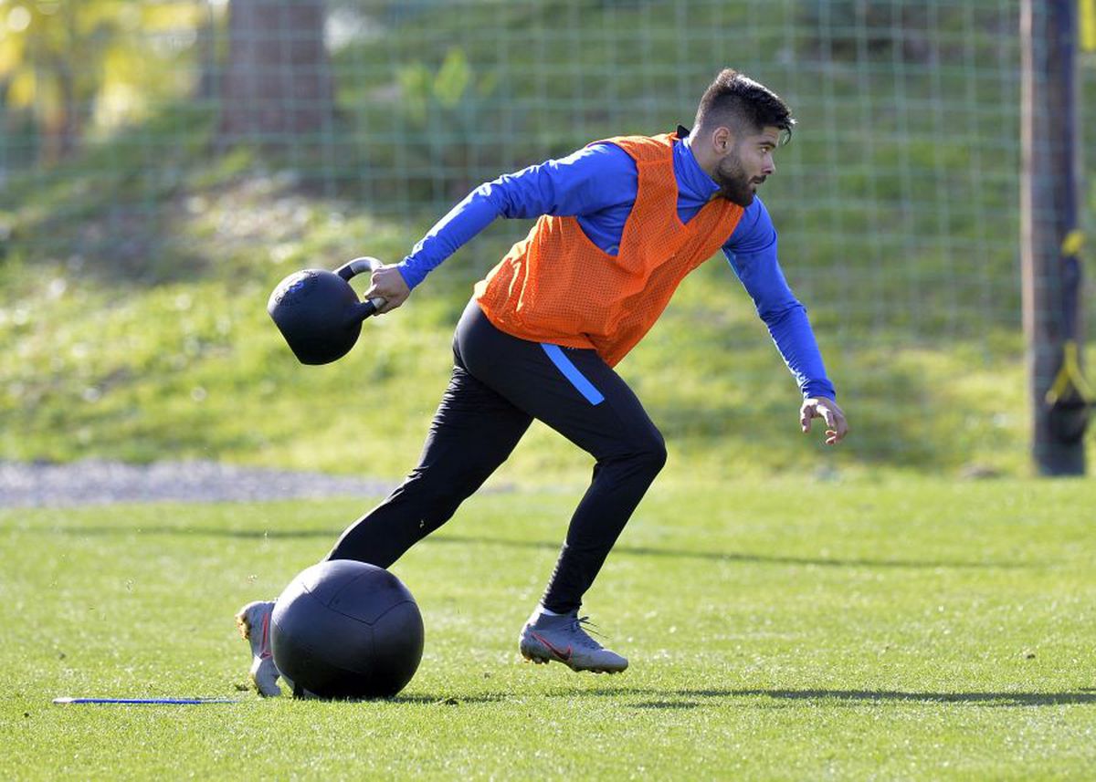 GSP LIVE // VIDEO Corespondență GSP din Spania » Cele mai noi detalii de la FCSB și Dinamo: „FCSB are nevoie de atacant” + „Mattia Montini pleacă din cantonament”