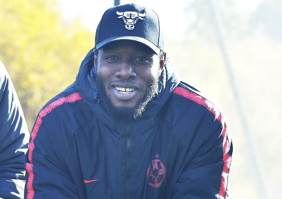 FCSB // EXCLUSIV Gigi Becali anunță ce se întâmplă cu Harlem Gnohere: „Nu sunt antrenor!” » Două noi oferte pentru „Bizon”