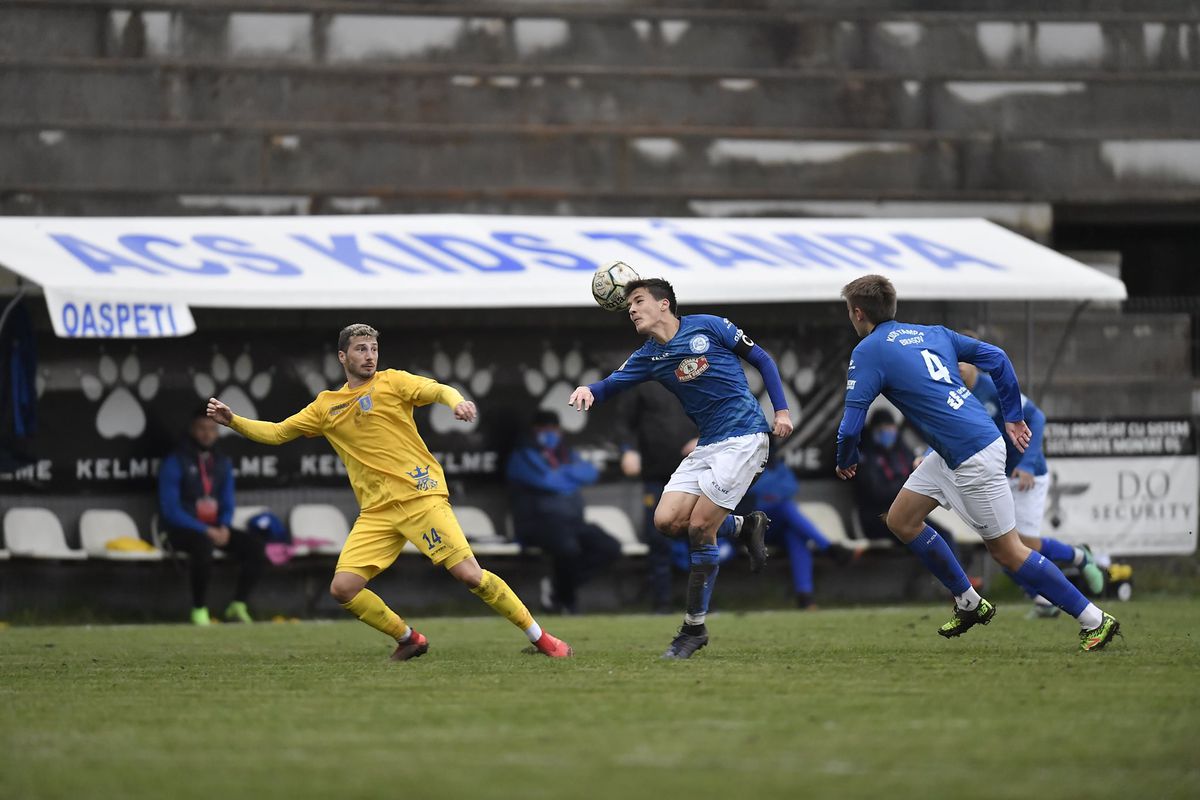 „Americanul” Tâmpei » Povestea lui Răsvan Ionescu, puștiul crescut în New York care a debutat deja în Liga 3