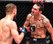 VIDEO + FOTO Luptă istorică în UFC! Max Holloway și-a umplut de sânge adversarul: 141 de lovituri într-o singură rundă! Cum l-a umilit în final