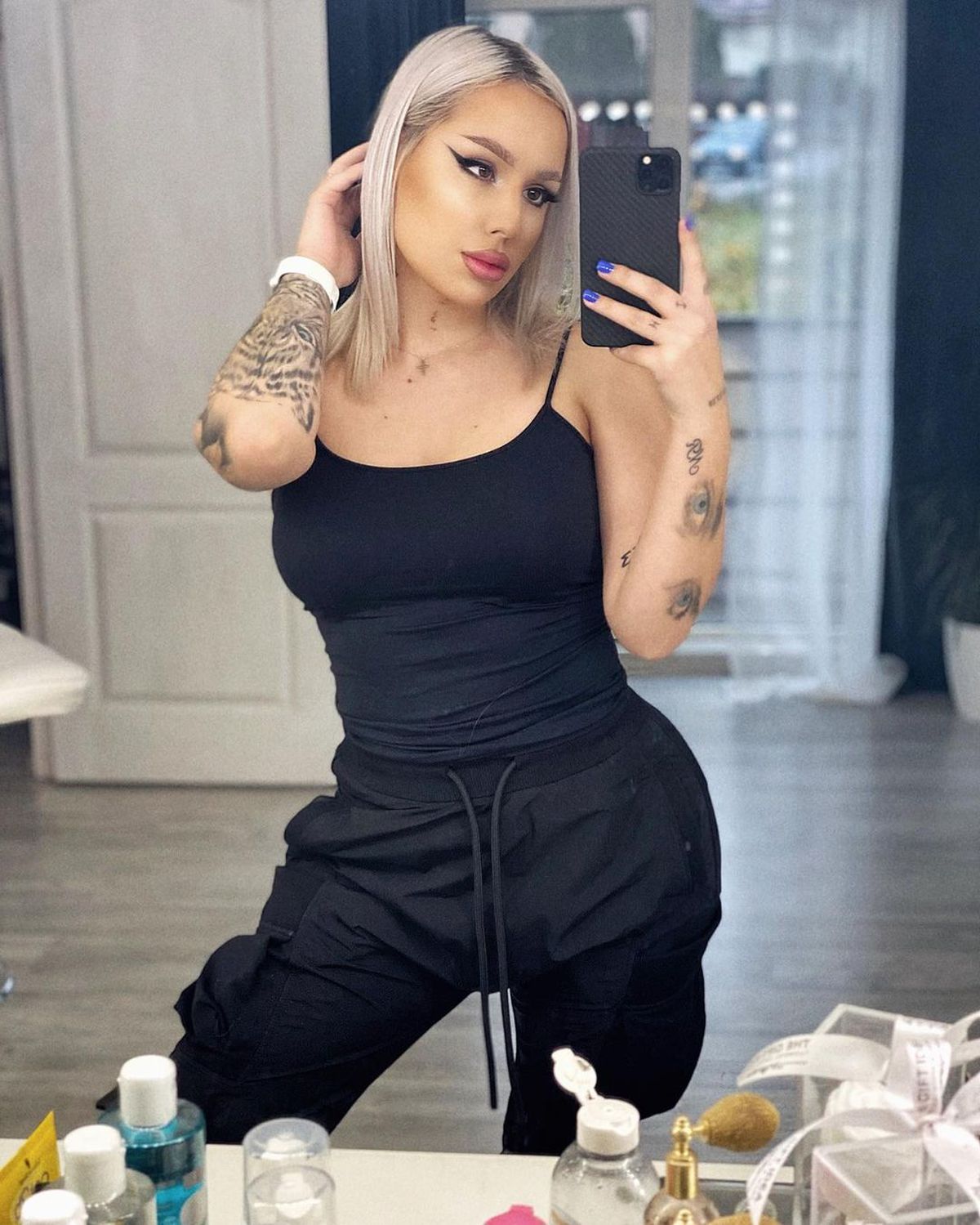 Tania - iubită Roland Niczuly