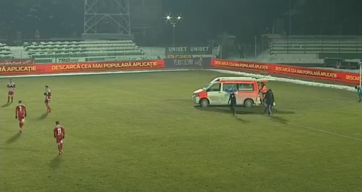 5 minute de urlete și groază în Sepsi - CFR Cluj! Meci oprit de Hațegan: ambulanța a intrat pe gazon