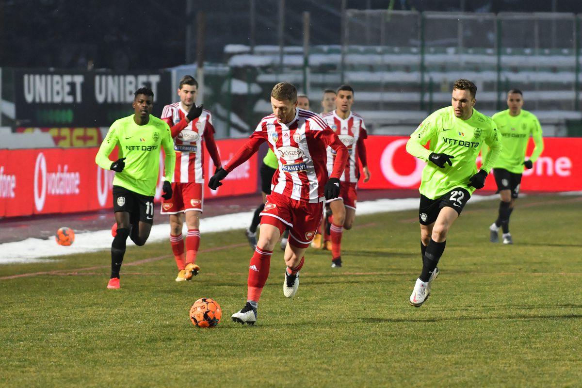 Un titular de la CFR Cluj, OUT: „Simțeam cum se rupe mușchiul!” » Cât lipsește