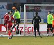 După Sepsi - CFR Cluj 0-1, Andrei Burcă (27 de ani, fundaș central) a tras un semnal de alarmă în privința jocului modest practicat de campioană în prima repriză.