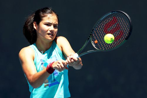 Emma Răducanu se pregătește de Australian Open // foto: Guliver/gettyimages