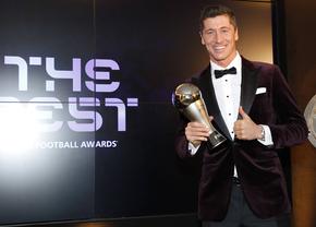 Robert Lewandowski i-a învins pe Messi și Salah la „FIFA The Best 2021”! Cum arată „Echipa anului”