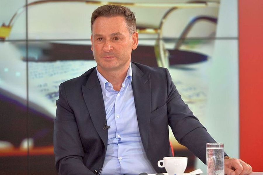 Ionuț Negoiță Ionuț Negoiță a închis Rin Grand Hotel pentru turiști » Toate camerele vor fi transformate