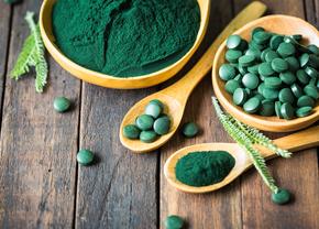 Spirulina: Ce este și cum să o consumi