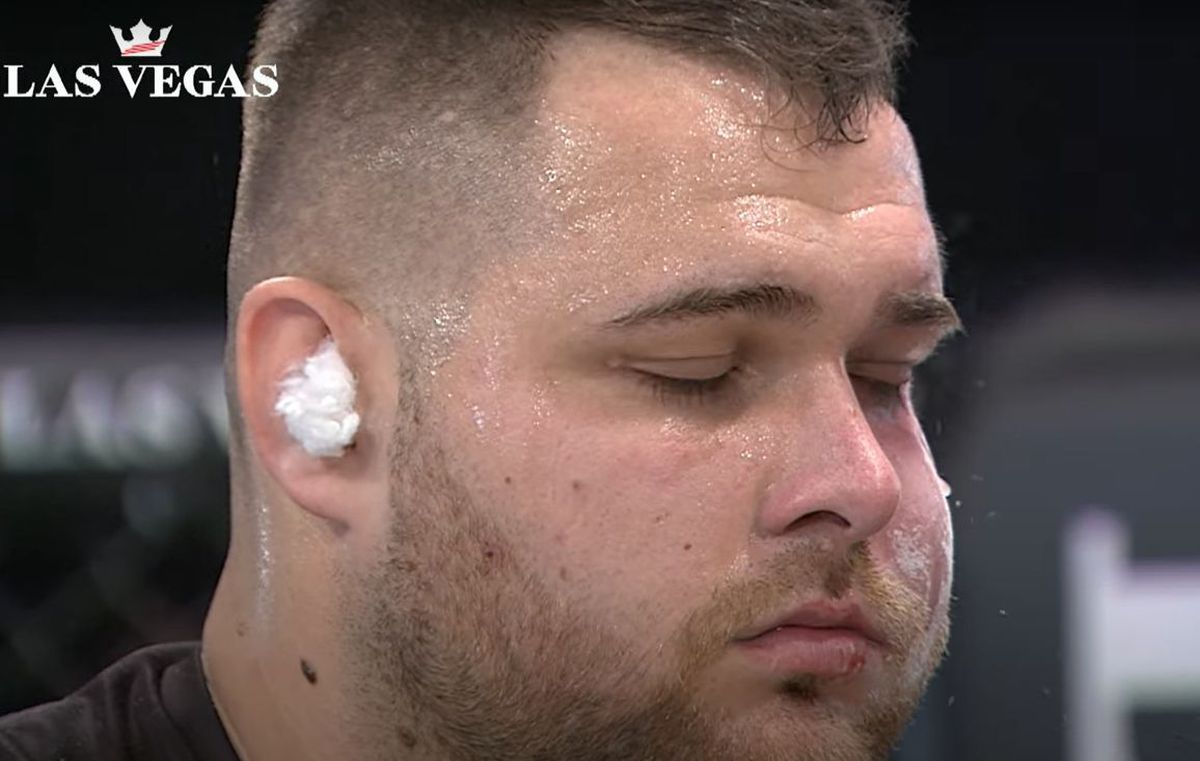 Imagini șocante din gala RXF Slap