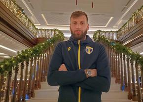 Este dorit în Serie A, dar el pregătește duelul cu Dinamo și lupta pentru play-off: „Va fi greu, nu un miracol”