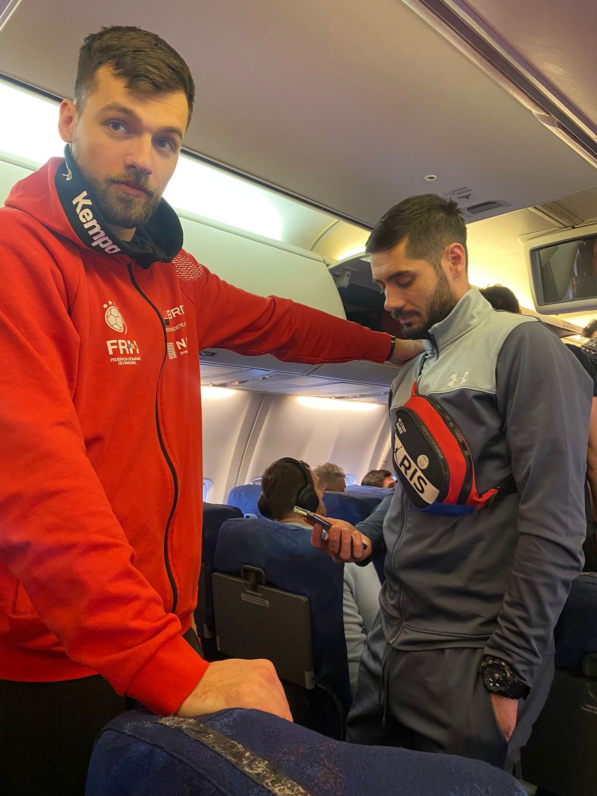 Din rău în mai rău » Ghinion până la capăt pentru naționala României de handbal. Jucătorii, debarcați din avion