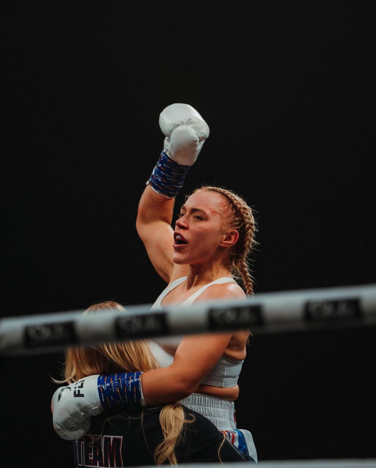 „Precum Charles Leclerc” » Pilotul Ferrari, luat peste picior de o companie aeriană după declarațiile unei vedete OnlyFans