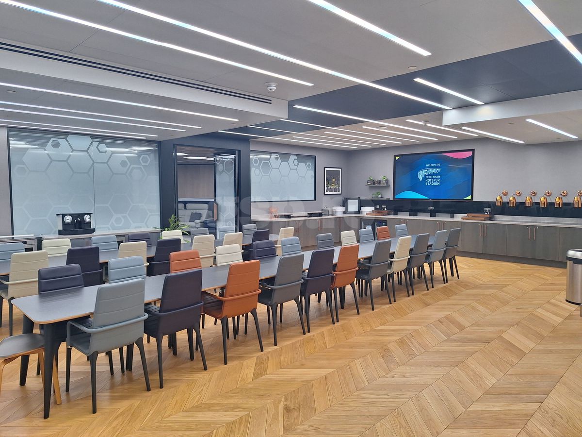 Reportaj GSP la stadionul de vis în care joacă Radu Drăgușin » Propulsați în altă dimensiune! + Pas cu pas: tot ce face Drăgușin în ziua meciului în noua lui casă de 1,2 miliarde