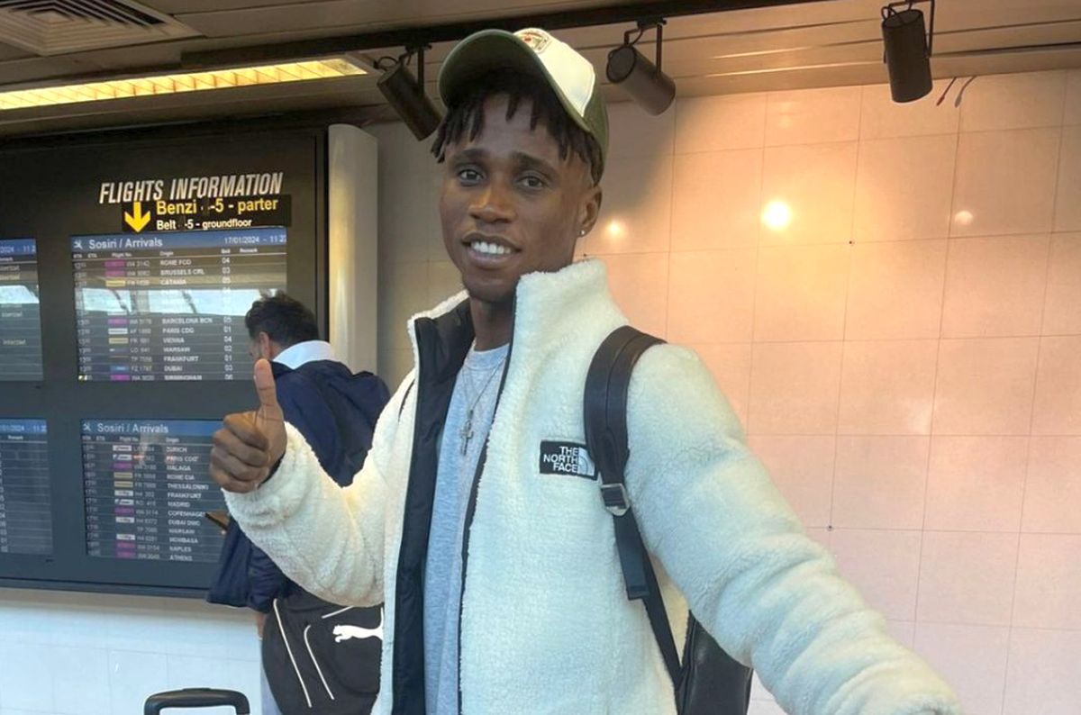 A sosit „Racheta” lui Gigi Becali » Primele imagini cu Nana Antwi în România