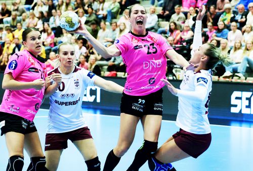 Vipers într-un meci contra Rapid București, foto: Imago