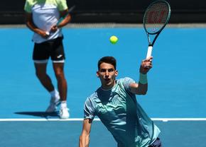 Victor Cornea, eliminat în turul doi la Australian Open 2025