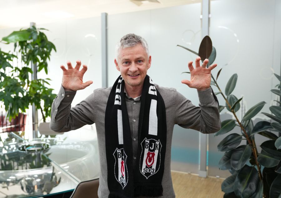Sursă foto: X Beșiktaș Ole Gunnar Solskjaer a revenit! Fostul antrenor al lui Manchester United va fi rivalul lui Jose Mourinho în Turcia