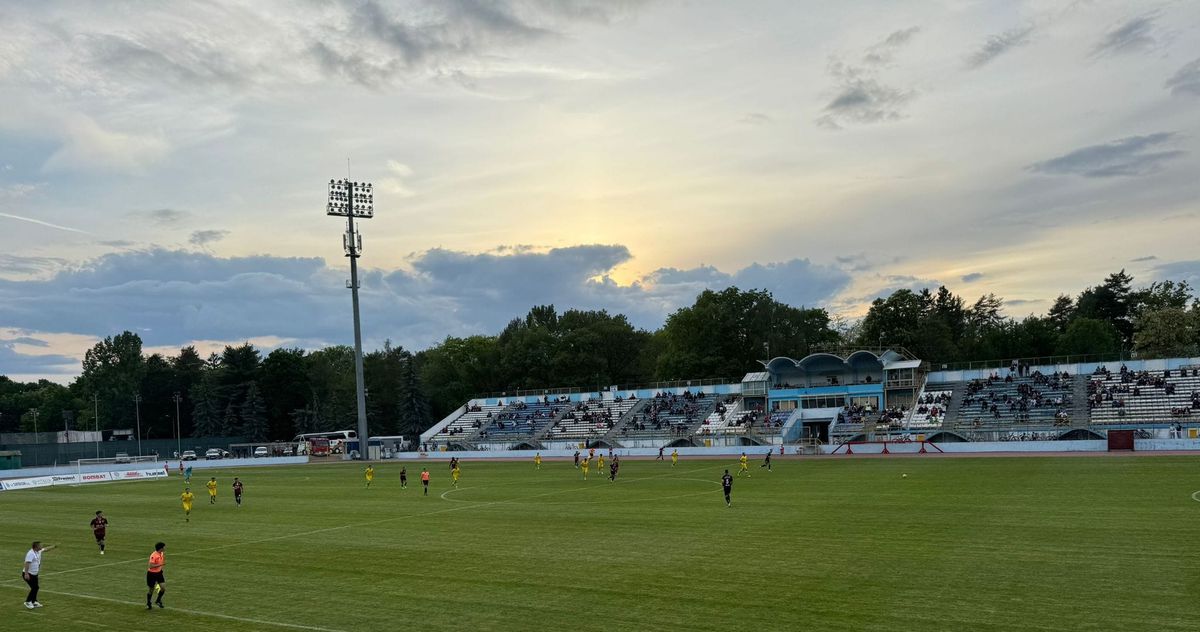 Cum arată acum și cum ar urma să se prezinte stadionul din Bistrița