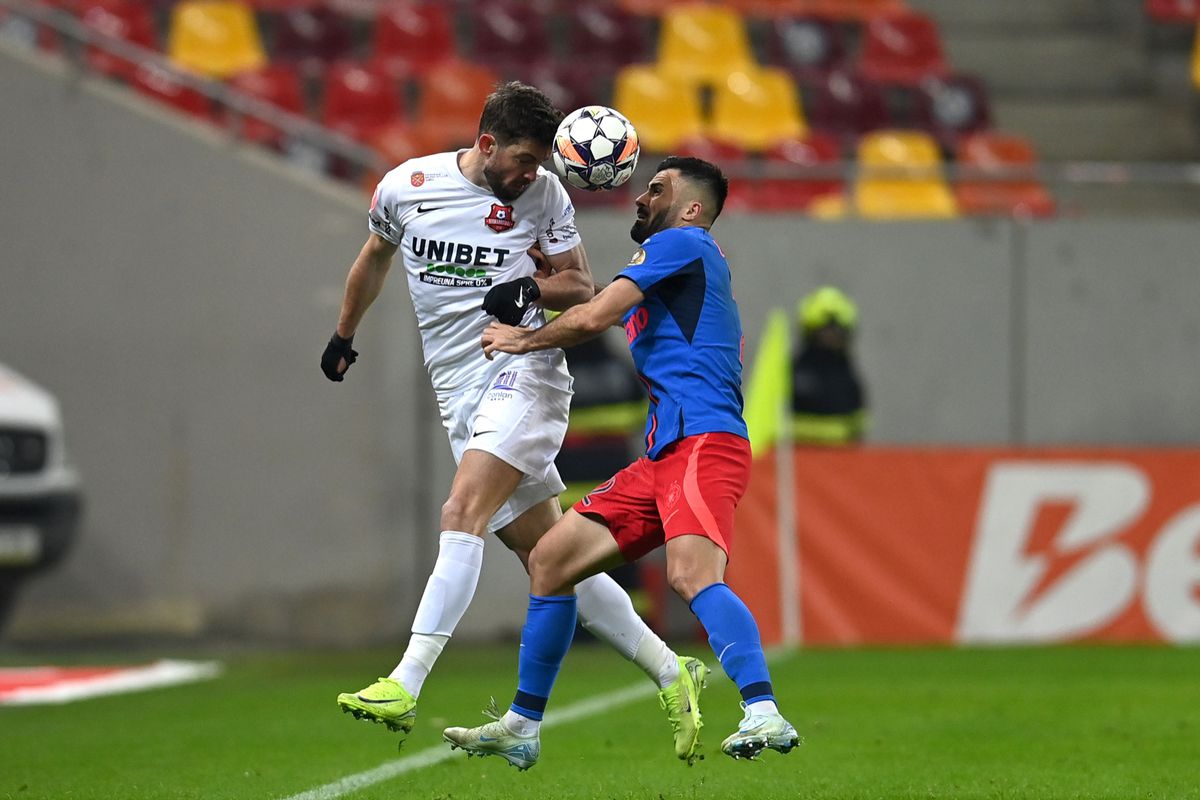 „Are o problemă!” » Raul Rusescu îi atrage atenția titularului de la FCSB: „De asta a fost adus!”