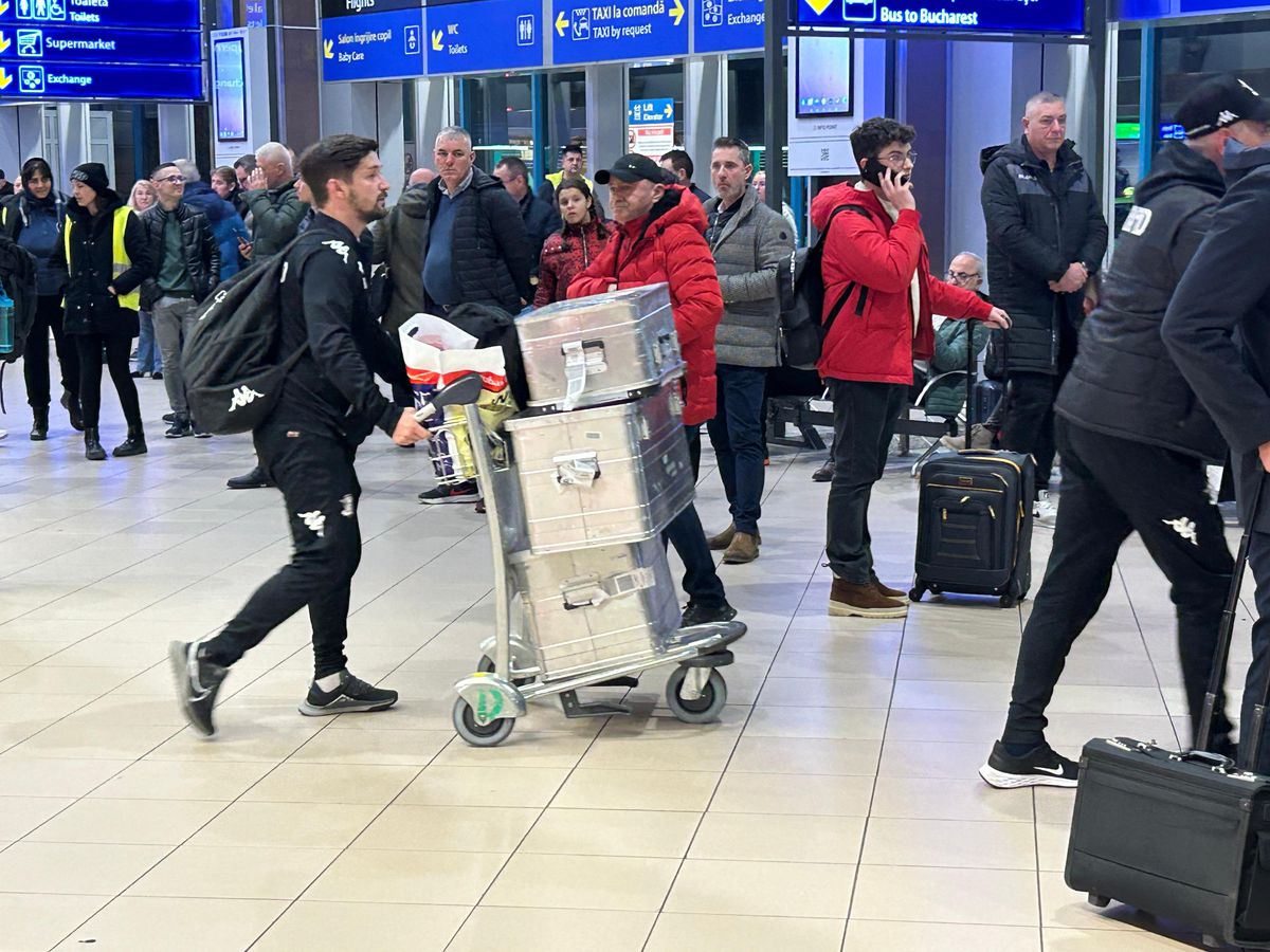 Alexandru Pașcanu a ajuns în România și a făcut show pe aeroport: „Ce căutați aici?! A început Liga 1, eu am rămas să fac cumpărături”