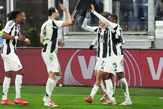 Pep Guardiola mai pregătește un transfer » Jucătorul lui Juventus cu care Manchester City deja negociază!