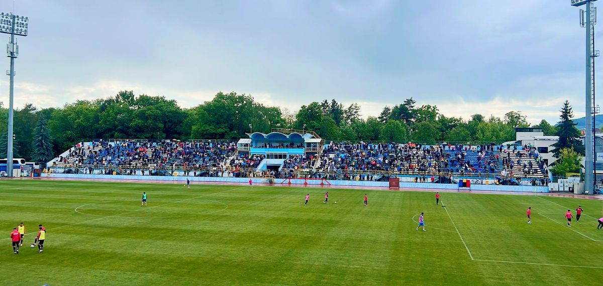 Cum arată acum și cum ar urma să se prezinte stadionul din Bistrița