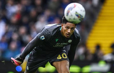 Concurentul lui Răzvan Sava este implicat într-un nou scandal » Cum l-a prins poliția pe portarul lui Udinese