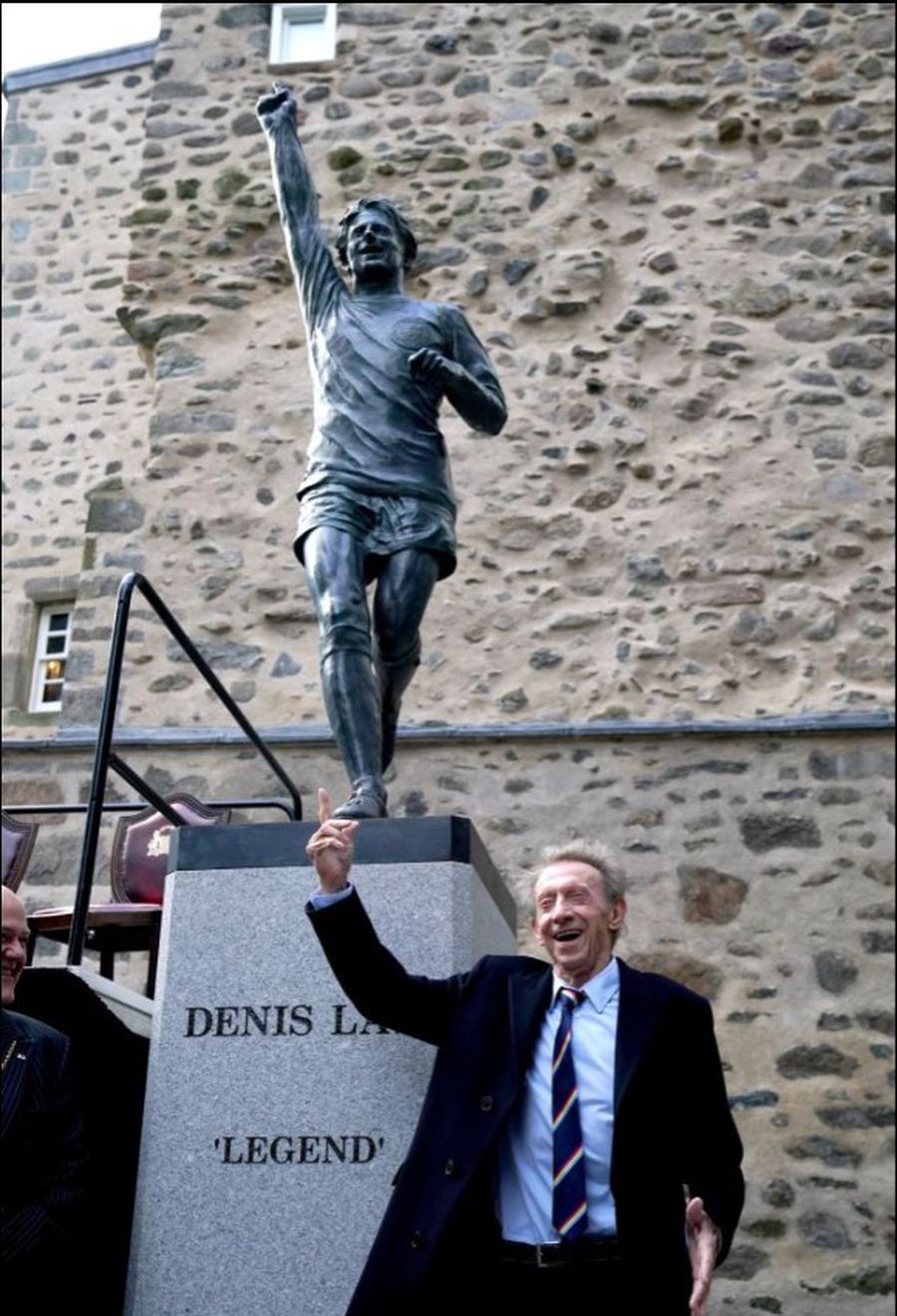 Doliu în fotbalul mondial » A murit un fost câștigător al „Balonului de Aur”