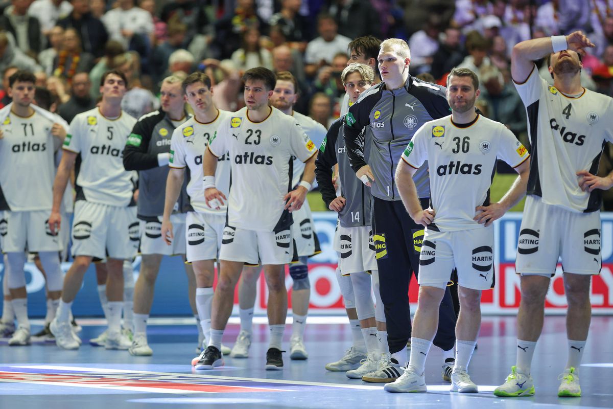 Prima mare SURPRIZĂ a Europeanului de handbal: favoriții au clacat uluitor pe final! + a fost egalată cea mai mare diferență de scor din istorie