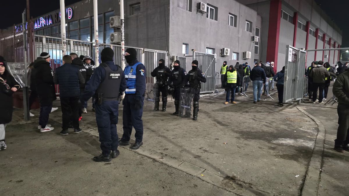 Peluza Nord Rapid la meciul cu Metaloglobus / foto: Andrei Furnigă (GSP.ro)