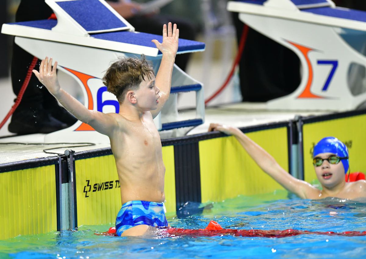 David Popovici, impresionat de participanții la „Sprint with the Stars” de la Otopeni: „Gestul acesta mă emoționează cel mai mult”