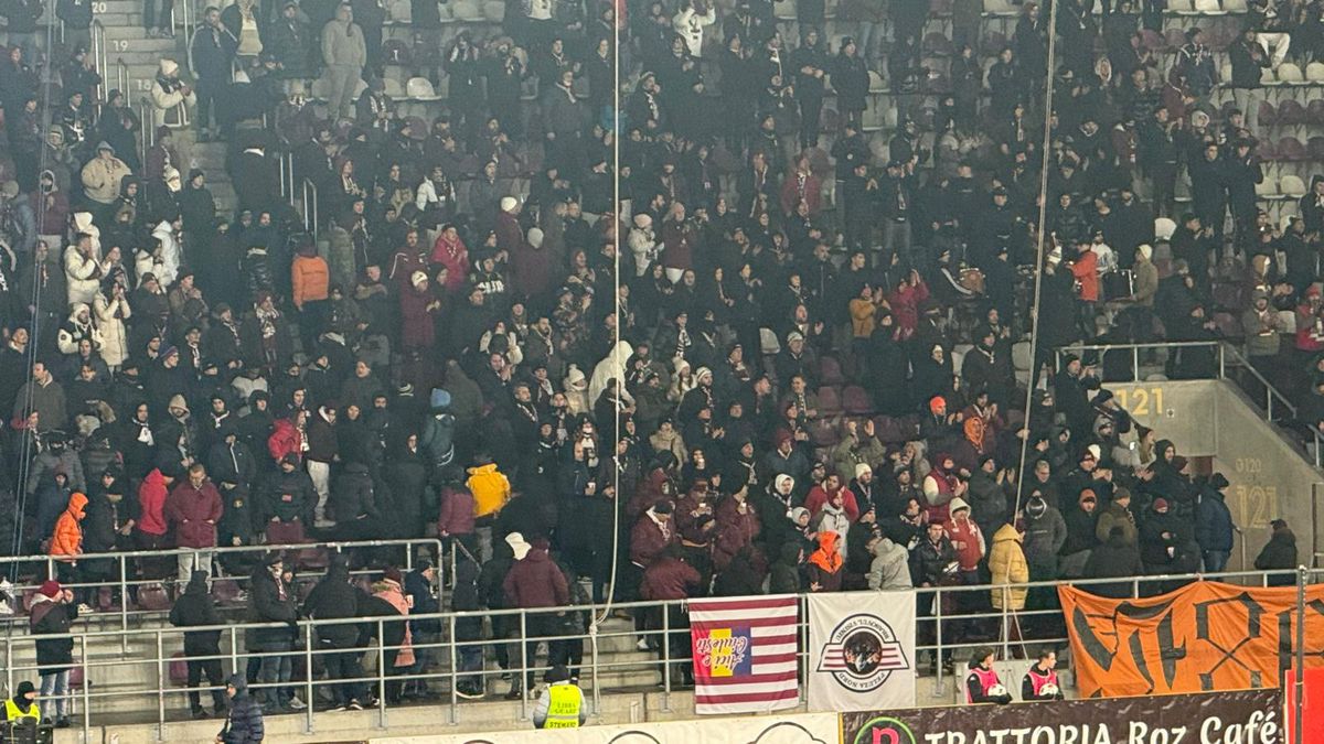 Peluza Nord Rapid la meciul cu Metaloglobus / foto: Andrei Furnigă (GSP.ro)