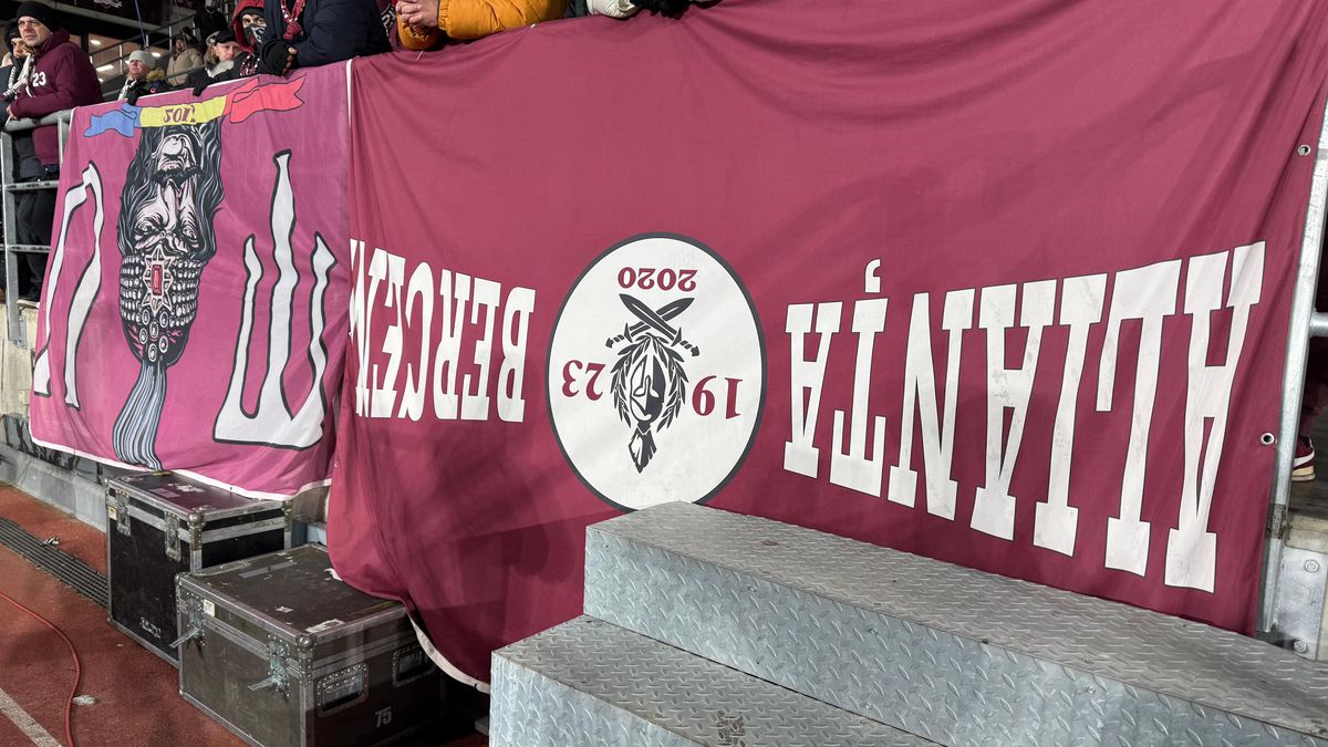 Peluza Nord Rapid la meciul cu Metaloglobus / foto: Andrei Furnigă (GSP.ro)