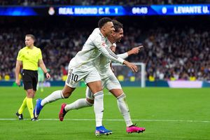 Real Madrid - Levante 2-0 » Fluierături asurzitoare, batiste albe, dar victorie. Filmul zilei pe „Bernabeu”