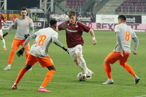 Rapid - Metaloglobus » Aproximativ 5.000 de fani în tribune, Peluza Nord a început să intre pe stadion