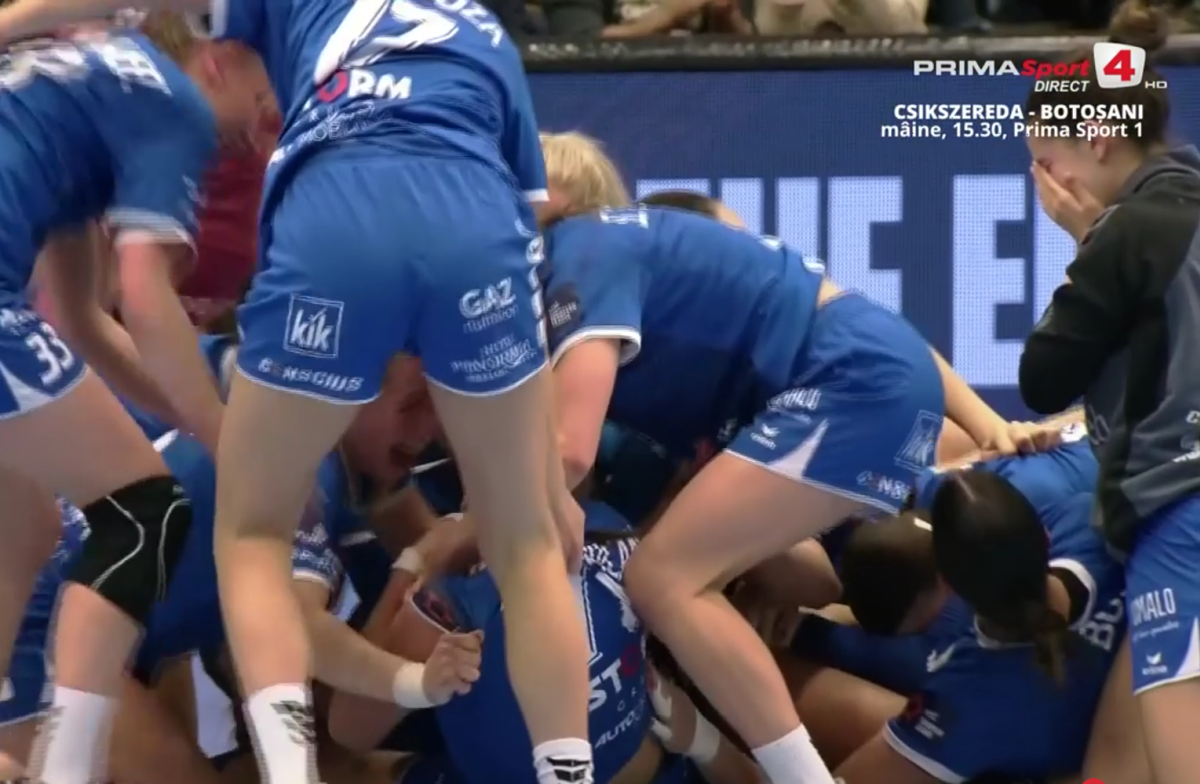 Se întâmplă o dată în viață! Handbalistele Rapidului sărbătoreau deja victoria din European League, dar a urmat o acțiune miraculoasă