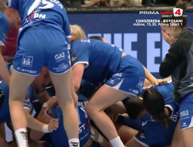 Se întâmplă o dată în viață! Handbalistele Rapidului sărbătoreau deja victoria din European League, dar a urmat o acțiune miraculoasă