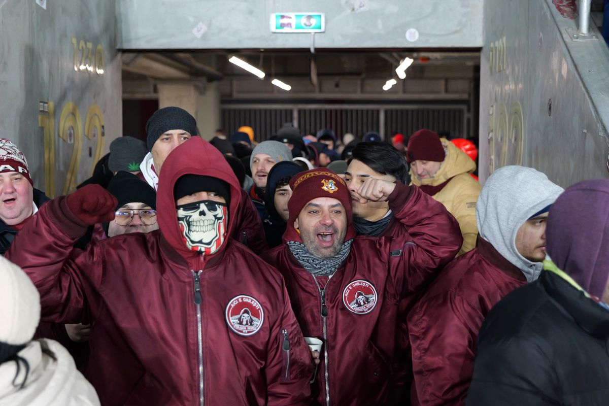 Jandarmeria, în alertă la Rapid - Metaloglobus » Peluza Nord a intrat cu „scutierii”: detaliul care a surprins