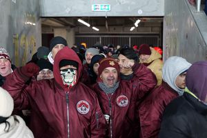 Jandarmeria, în alertă la Rapid - Metaloglobus » Peluza Nord a intrat cu „scutierii”: detaliul care a surprins