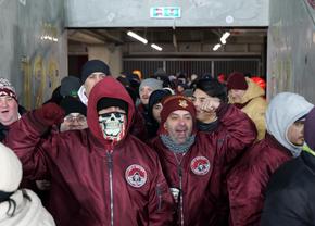 Jandarmeria, în alertă la Rapid - Metaloglobus » Peluza Nord a intrat cu „scutierii”: detaliul care a surprins