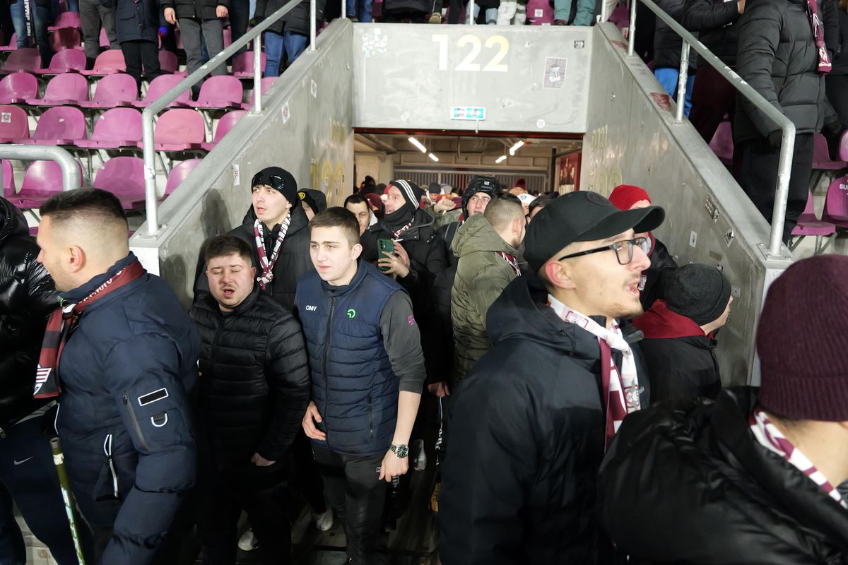 Peluza Nord Rapid la meciul cu Metaloglobus / foto: Andrei Furnigă (GSP.ro)