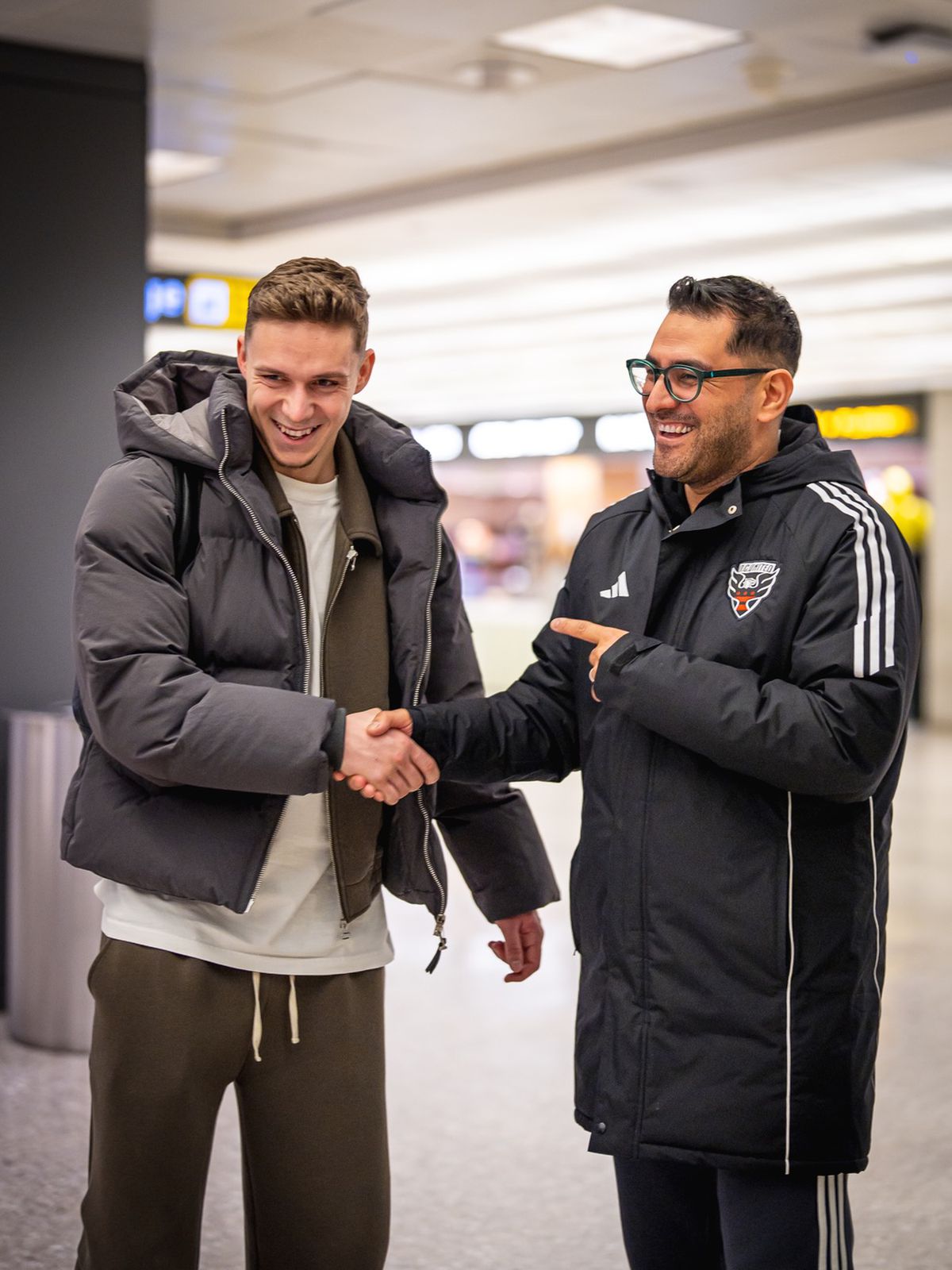 Louis Munteanu a aterizat în Washington și a aflat numărul pe care îl va purta pe tricou