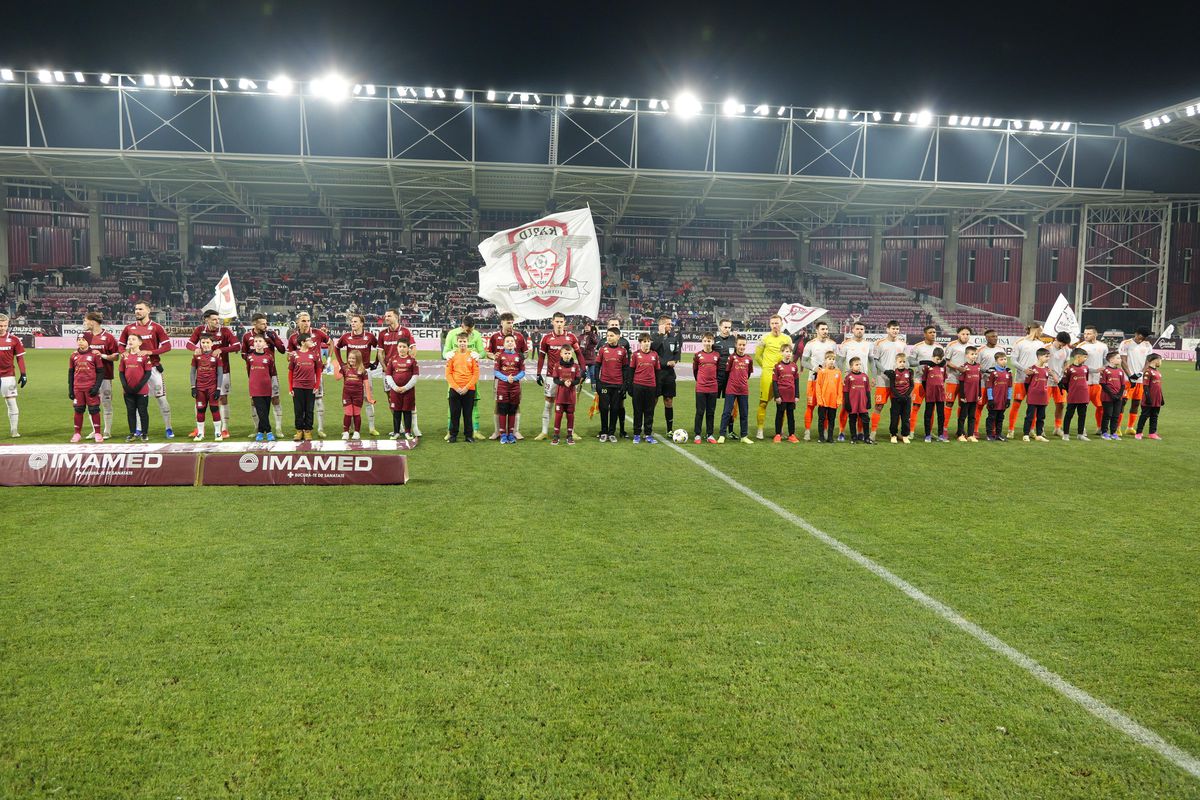 Decizie după Rapid - Metaloglobus: antrenorul va fi DEMIS mâine dimineață