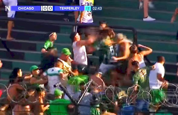 VIDEO Scene violente în Argentina! Fanii au scos cuțitele și s-au luat la bătaie în tribune!
