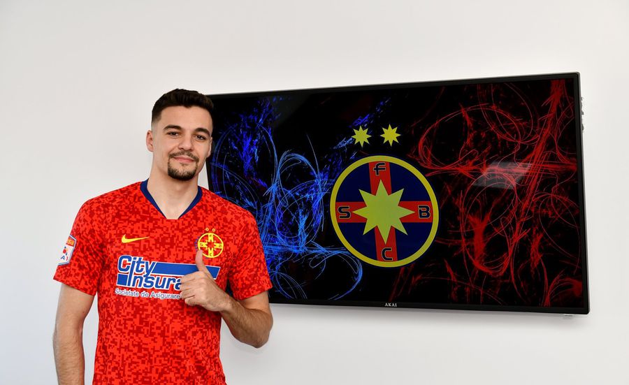 OFICIAL Adrian Petre a semnat cu FCSB! Primele imagini cu noul „bombardier” al lui Gigi Becali în tricoul roș-albaștrilor