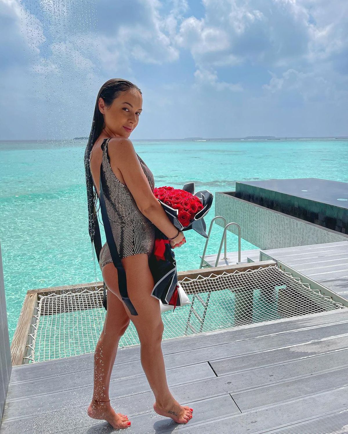 Fiul unui milionar, acuzat că a folosit baza de date a MAI pentru a o căuta pe soția-vedetă a unui fotbalist român