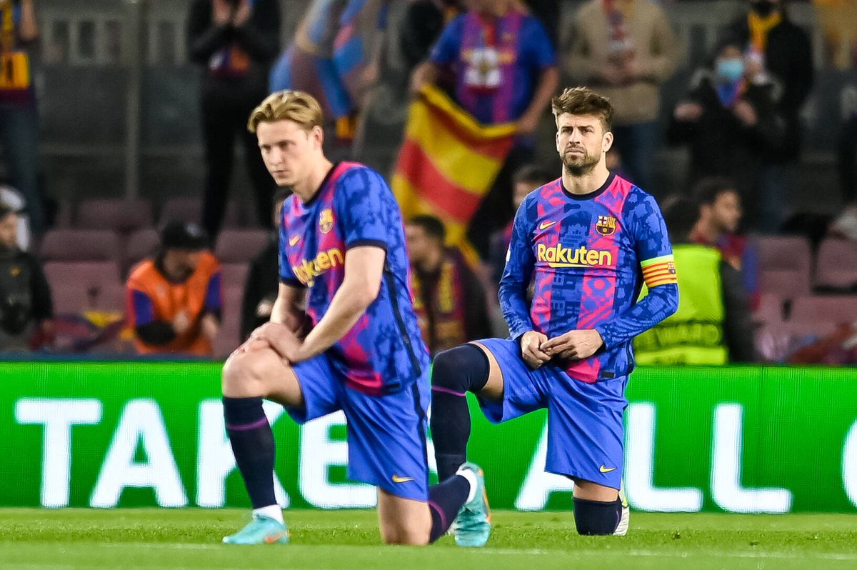 Situație bizară în Barcelona - Napoli » A purtat un tricou diferit față de coechipieri